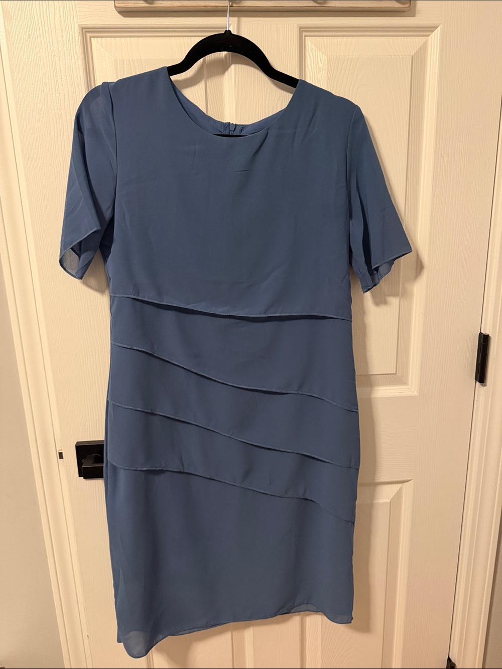 Harper & Wells Women’s Layered Shift Dress in Blue